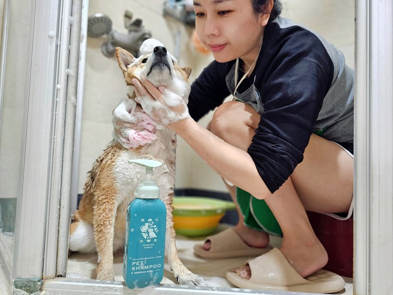 女人知己試用大隊,口碑行銷,部落客行銷,Goodmofamily歸毛家族 寵物肌膚救星組,歸毛家族 寵物肌膚救星,舒敏保濕洗毛乳,護膚噴液,精萃營養霜,博士30年生技專業,給足皮膚營養保護力,無抗生素 無類固醇,神經醯胺,19種綜合胺基酸,榮獲SNQ國家認證,上萬毛爸媽見證,3週幫助皮膚健康,NO.1寵物肌膚口碑霸主,寵物第一護膚領導品牌